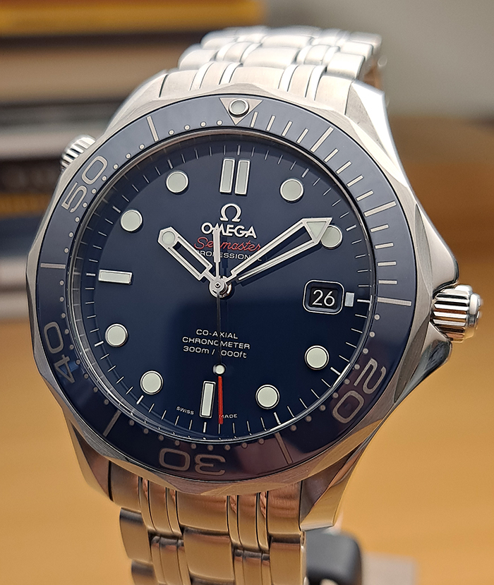 BLUE Omega Seamaster Professional Co-Axial Wristwatch Ref. 212.30.41.20.03.001